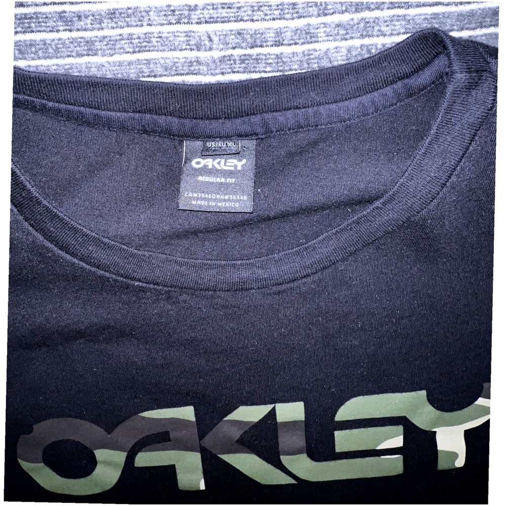 Oakley Mens Regular Fit Black Camo Logo‎ Graphic T-Shirt XL